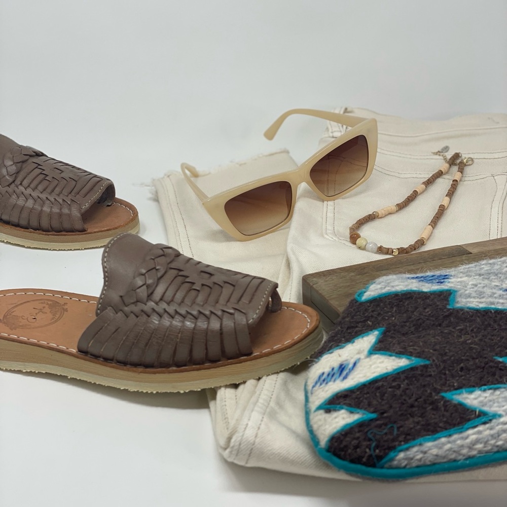 Huarache Sandals - Picture 3 of 3